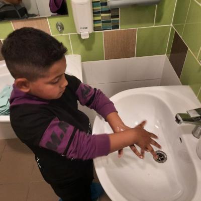 Crs Spalat Maini 1 Crs Spalat Maini 1